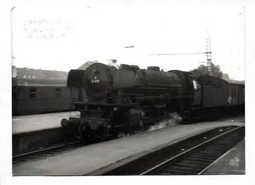 Foto Dampflok 41 297 Bw Wanne-Eickel mit Sg 5502 in Mönchengladbach Hbf 26.09.19