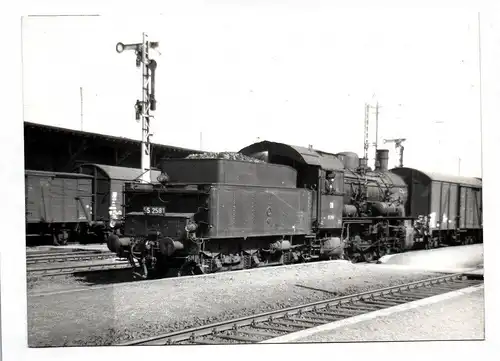 Foto 55 2581 Bw Rheydt mit Ng 9467 in Dülkeu 22.04.1968