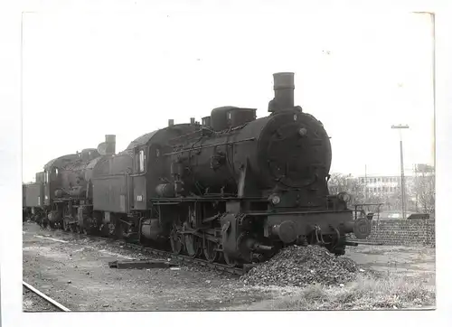 Foto Dampfloks 55 5628 und 55 3343 ex Bw Gremberg im Bw Gremberg 10.05.1969