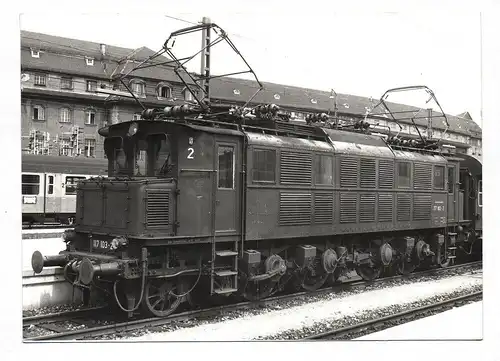 Foto Elektrolokomotive DDR 117 103-2 E-Lok Augsburg 1977