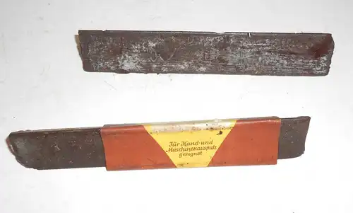 2 x Stifte Sutor Farbaufputzwachs Mertz & Co Leipzig Lederpflege dunkelbraun (2