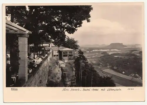 Walter Hahn Dresden 3886 Ak Sächs. Schweiz Bastei Hotel mit Lilienstein 1963 DDR