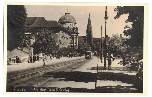 Foto Ak Posen An der Paulikirche Straßenbahn Poznan Polen 