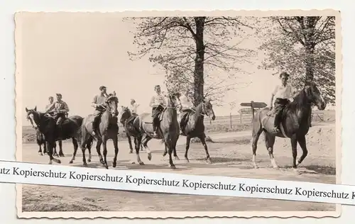 Foto Ak Geesthacht Reiter Ausflug um 1940/50 (A3674