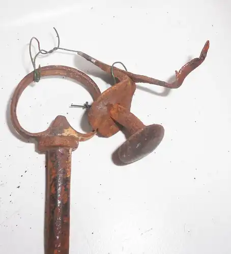 Handgeschmiedetes Türschloss mit Hohlschlüssel vor 1900 Schlüssel Schloss