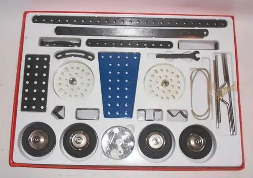 1 von 4 Burgstädter Metallbaukasten 4 DDR !