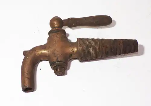 Zapfhahn Messing Massiv Hahn Ablauf alter Ablaufhahn 