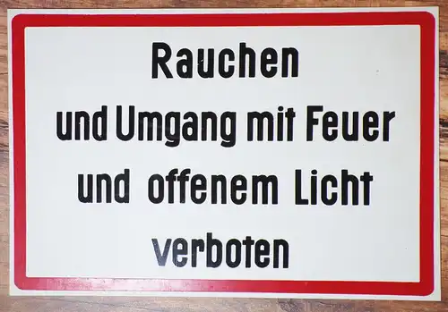 Hinweisschild Rauchen Umgang mit Feuer verboten Warnschild DDR