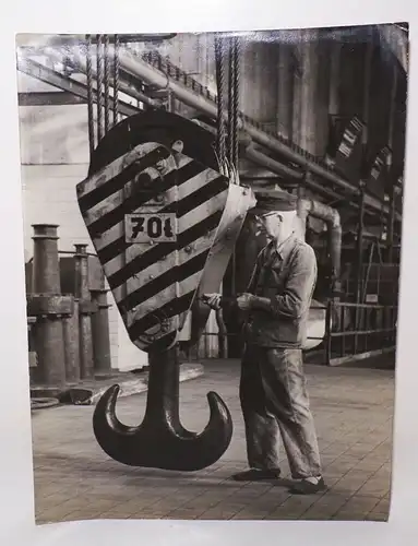 Fotografie Maschinist Kran Haken 1960er Industrie Foto 