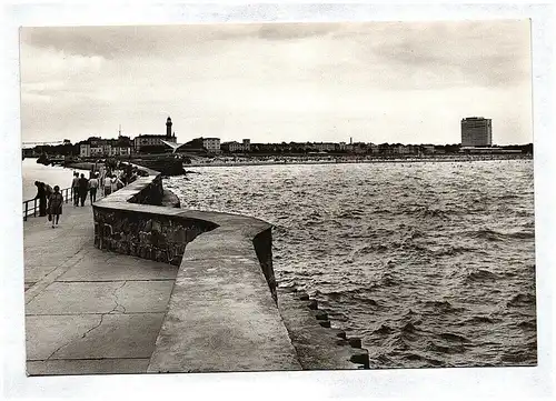 Ak Rostock Warnemünde Blick von der Mole Echtfoto DDR