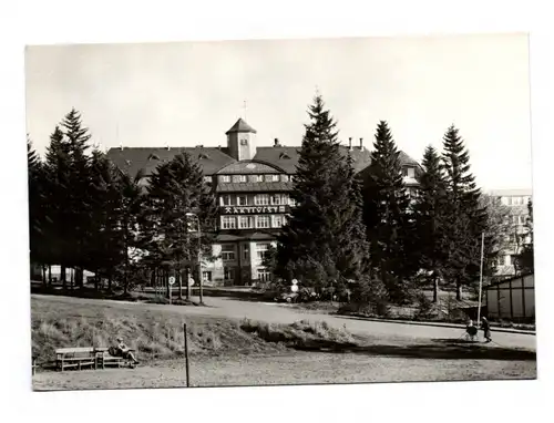 Foto Ak Kurort Oberwiesenthal Erzgebirge FDGB Ferienheim Aktivist DDR Echtfoto