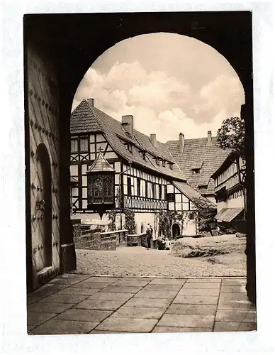 Ak Bildpostkarte der Wartburg Wartburghof Echtfoto Eisenach