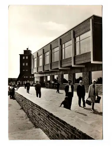 Ak Foto Neues Fichtelberghaus mit Wetterstation Erzgebirge Oberwiesenthal DDR