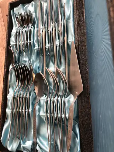 DDR Besteck 27 teilig  ABS Rostfrei Löffel Messer Gabel Besteckkoffer