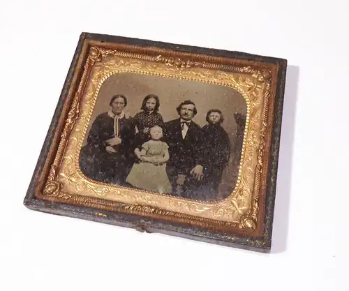 Ambrotypie Fotografie Familie um 1860 koloriert Foto