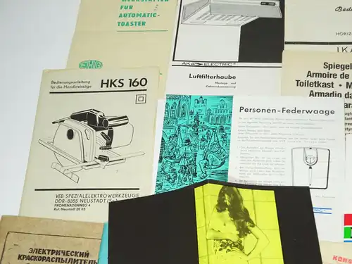 Konvolut DDR Gebrauchsanweisungen Bedienungsanleitungen Garantiescheine Papiere