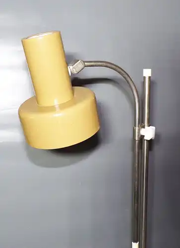 DDR Stehlampe khaki XL Leuchte E27 Vintage Lampe Leselampe 70er 80er Jahre