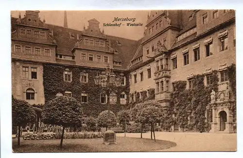 Ak Merseburg Schlosshof Westseite Sachsen-Anhalt