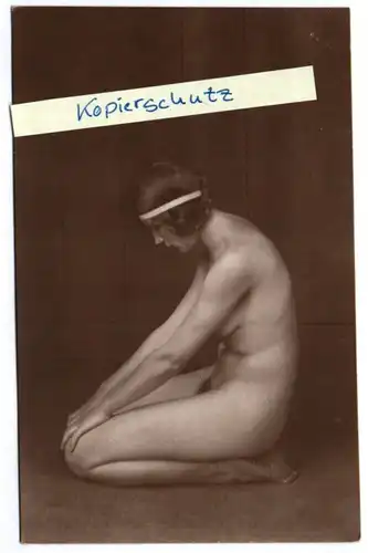 Akt Fotografie Ak nackte Frau M Weidmann Dresden 1920er Verlag der Schönheit 