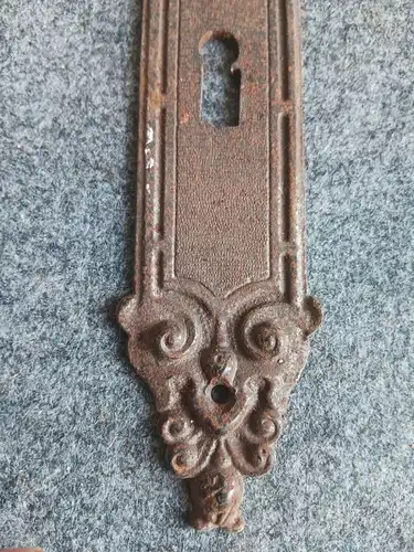 Antiker Türbeschlag aus Eisen Beschlag Türe alt
