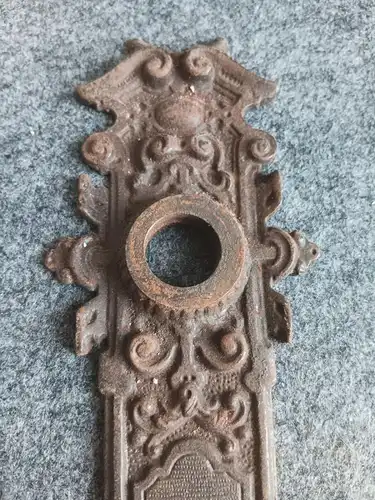 Türbeschlag antik aus Eisen alter Beschlag für Türen