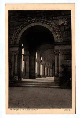 Ak Säulengang am Krematorium Leipzig