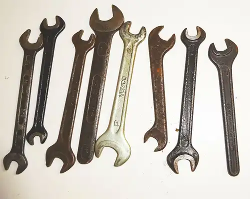 Konvolut Werkzeug Maulschlüssel Handbohrer Bordwerkzeug Oldtimer Vintage !