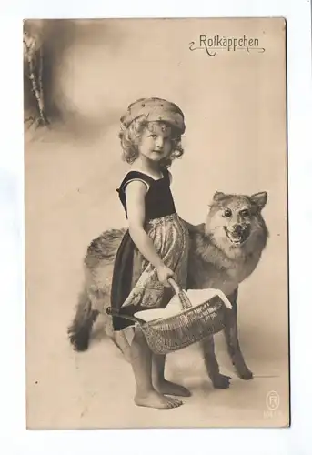 Ak Rotkäppchen Kind mit Wolf 1916