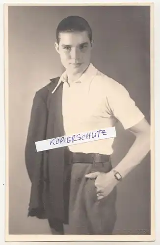 Foto Ak sehr schöner Mann in Pose ziviler Soldat 2 Wk WWII gay * selten ! (F2045