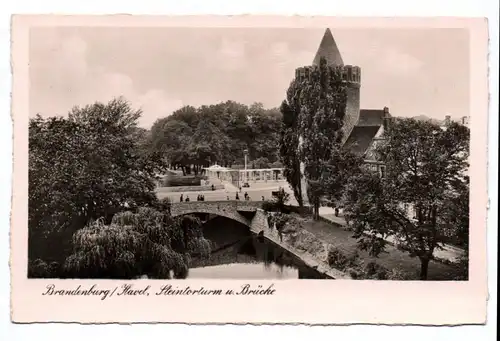 Ak Brandenburg Havel Steintorturm und Brücke