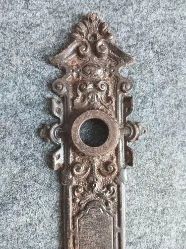 1 Stück alter Türbeschlag Eisen Langschild Beschlag Tür antik