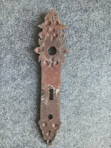 1 Stück alter Türbeschlag Eisen Langschild Beschlag Tür antik