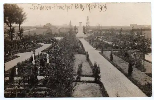 Foto Ak Soldaten Friedhof Billy Montigny 1 Weltkrieg