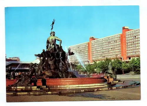 Ak Neptunbrunnen mit Magistrale Berlin Hauptstadt der DDR 1984