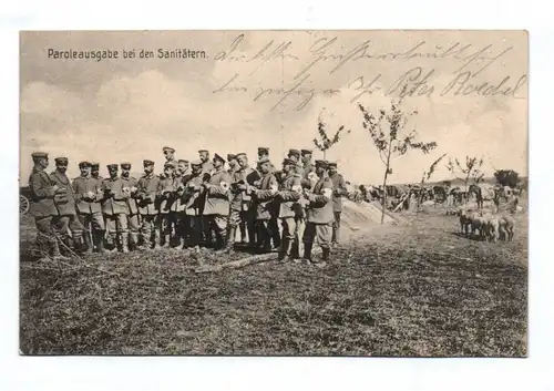 Ak Paroleausgabe bei den Sanitätern 1918 Feldpost