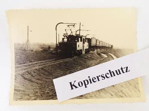 Fotos Tagebau Hagenwerder 1960er DDR Bergbau Technik Werkbahn E-Lok