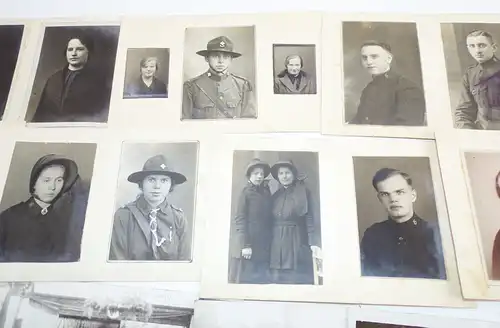 Foto Konvolut Heilsarmee Uniform Portraits um 1920 bis 1930er