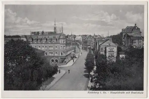 Ak Radeberg Sachsen Hauptstraße mit Realschule 1941  A2556