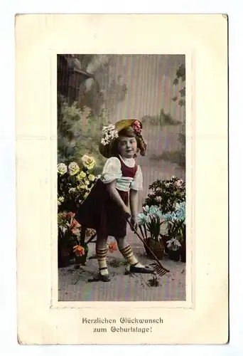 Ak Mädchen mit Rechen Blumen Herzlichen Glückwunsch zum Geburtstage 1910