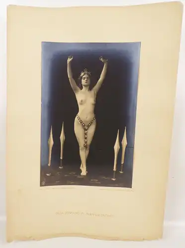 Olga Desmond Schwertertanz 1908 Akt Fotografie