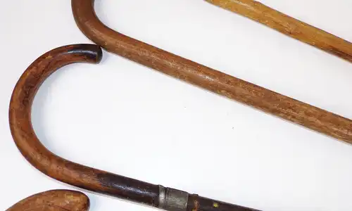 Alte Wandstöcke Spazierstock 4 Stück Wandstock Holzstock true Vintage 