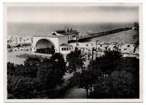 Ak Ostseebad Zinnowitz Kurplatzanlagen mit Seebrücke