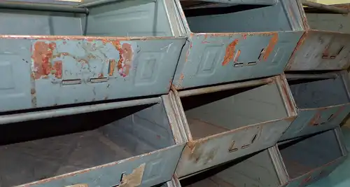 Alte Stapelbox Regal Metallkiste Aufbewahrung Industrie Sichtlagerkasten Werkzeu