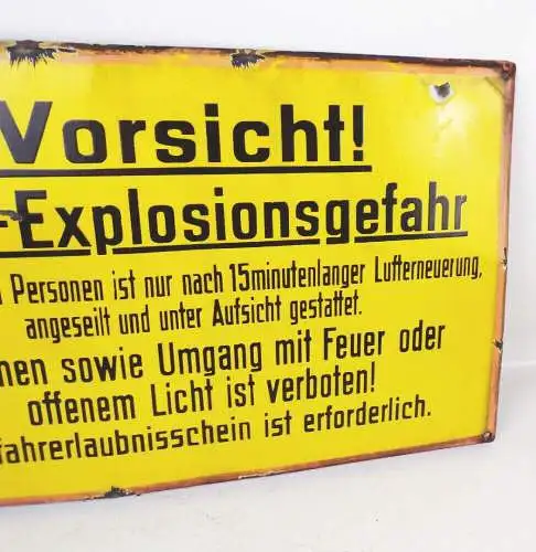 Altes Emaille Warnschild Vorsicht Gas Explosionsgefahr Schrift Emailschild