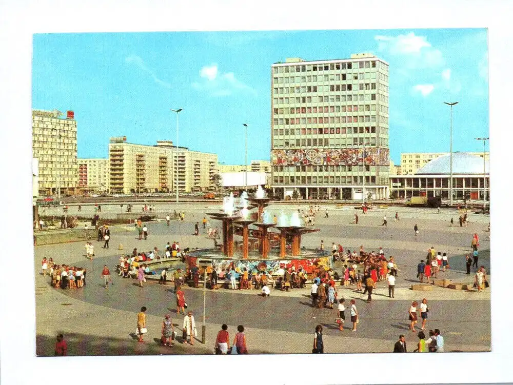 Ak Berlin DDR 1981 Alexanderplatz mit Blick zum Haus des Lehrers