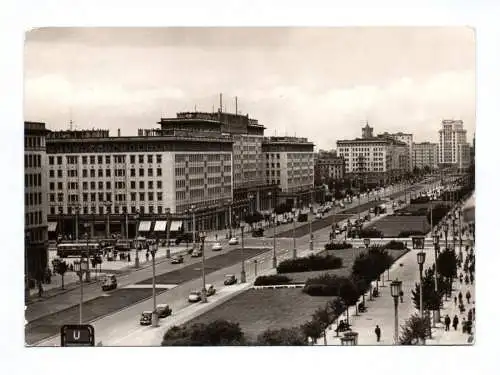 Ak Berlin Stalinallee 1960 belebt Menschen Autos