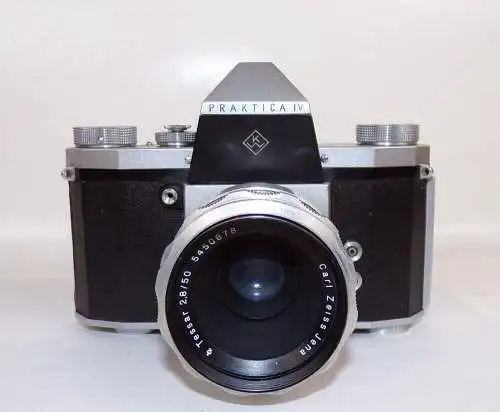 Praktica IV mit Carl Zeiss Jena Tessar Kamera