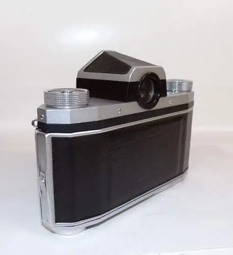 Vintage Praktica IV Kamera mit Carl Zeiss Jena Tessar alter Fotoapparat