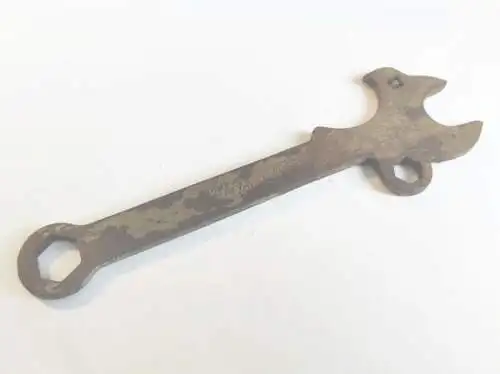 Antikes Werkzeug Sechskant Spezialschlüssel rund alt