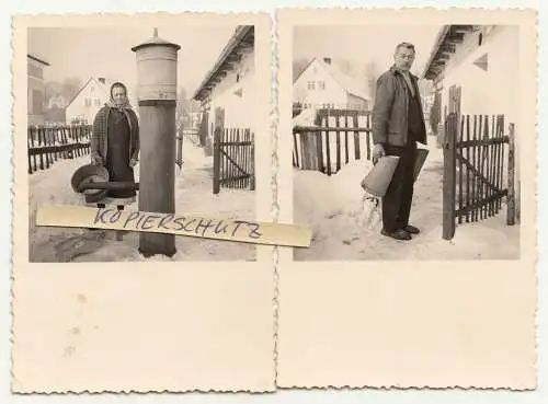 2 x Foto Leute beim Wasser holen Pumpe Brunnen Winter 1930er historisch (F2505